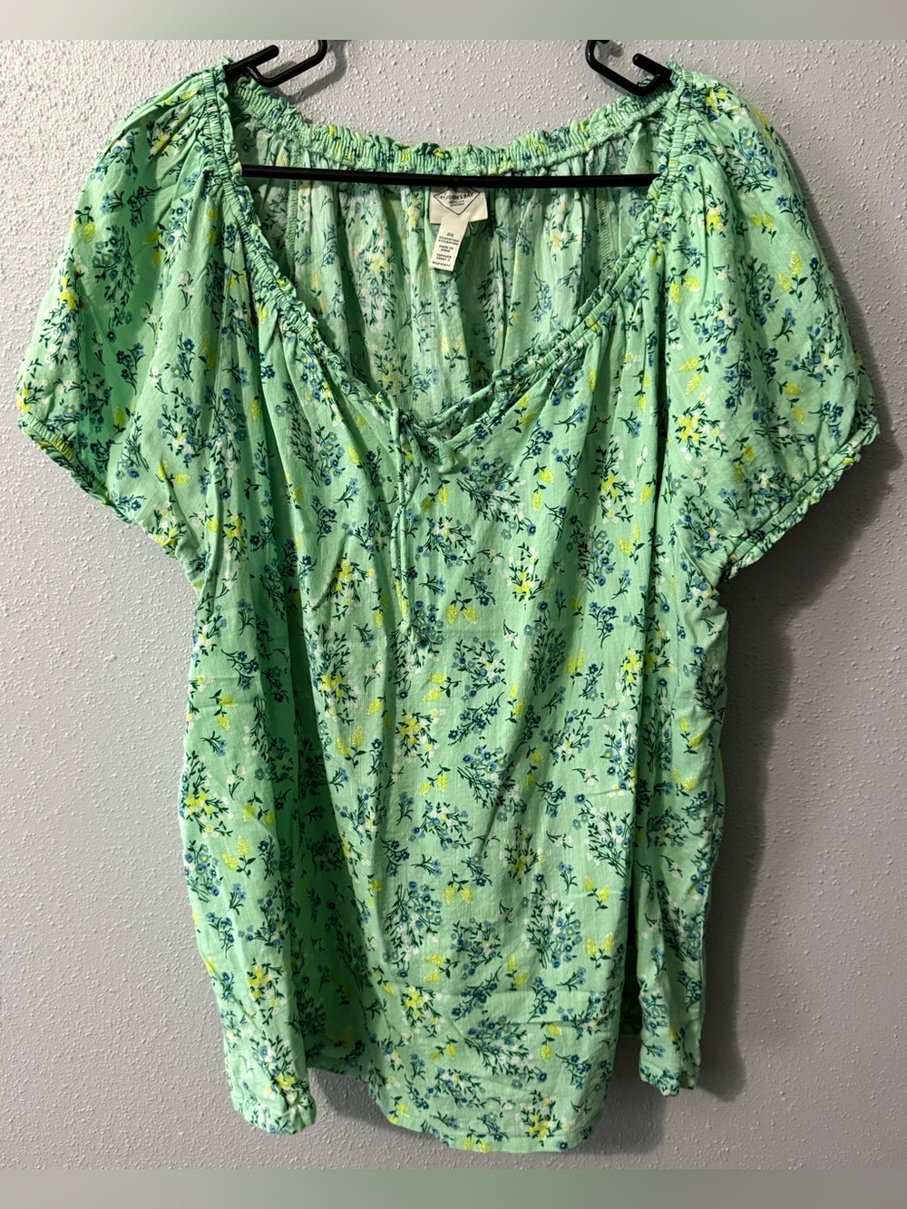 St. John's Bay Mint Green Floral Peasant Blouse
